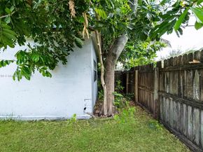 6124 SW 39th St, Miramar FL 33023
