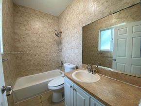 6124 SW 39th St, Miramar FL 33023
