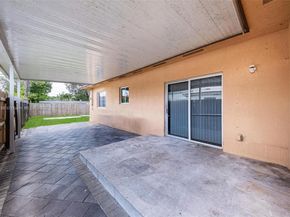 6124 SW 39th St, Miramar FL 33023