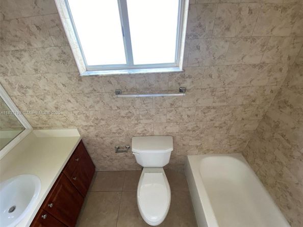 6124 SW 39th St, Miramar FL 33023