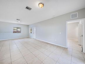 6124 SW 39th St, Miramar FL 33023