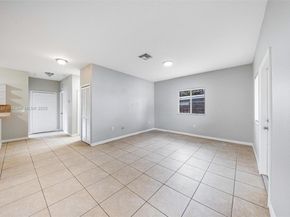 6124 SW 39th St, Miramar FL 33023