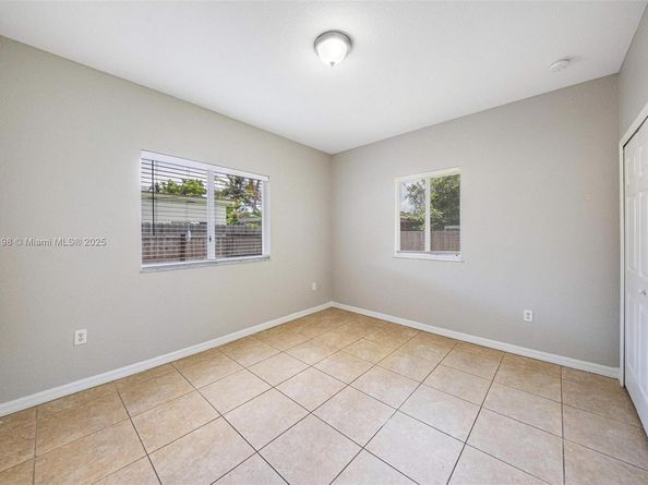6124 SW 39th St, Miramar FL 33023