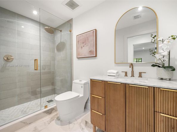 4040 Palmarito St, Coral Gables FL 33146