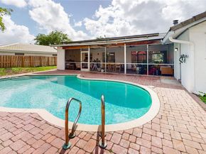 251 NW 92nd Ave, Coral Springs FL 33071