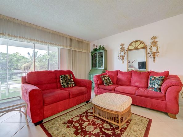 2271 NW 47th Ter 202, Lauderhill FL 33313