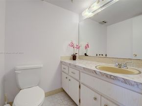 2271 NW 47th Ter 202, Lauderhill FL 33313