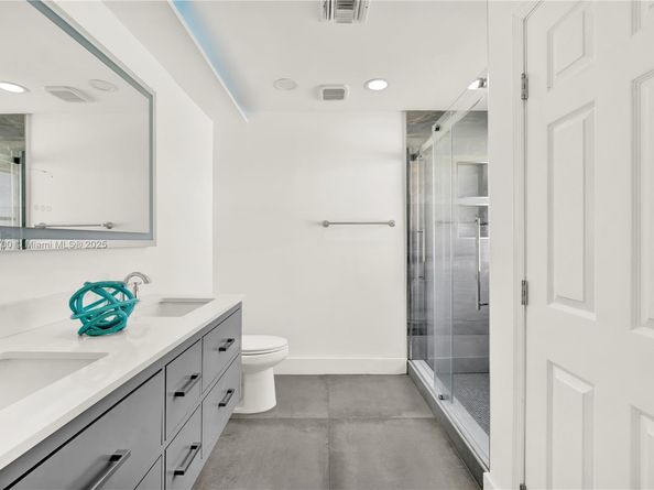 9602 NW 8th Cir, Plantation FL 33324