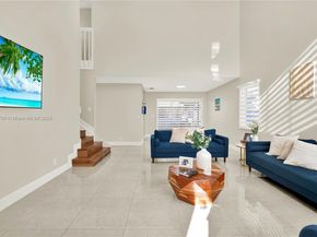 9602 NW 8th Cir, Plantation FL 33324