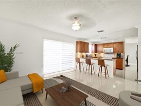9602 NW 8th Cir, Plantation FL 33324