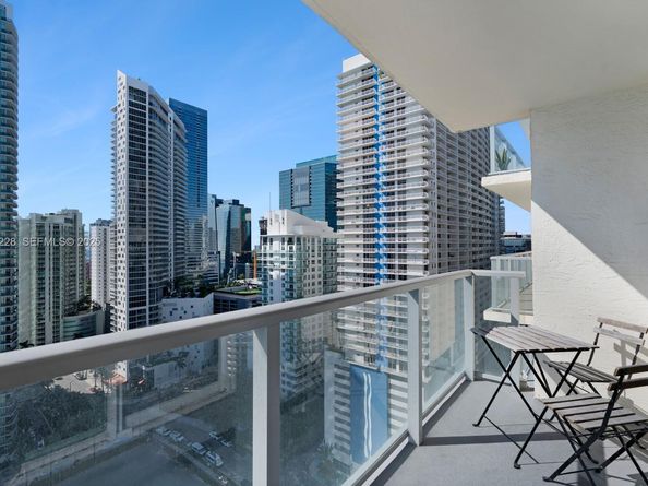 1155 Brickell Bay Dr 2409, Miami FL 33131