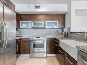1155 Brickell Bay Dr 2409, Miami FL 33131
