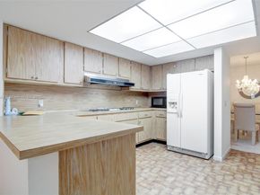 17349 NW 62nd Pl, Hialeah FL 33015