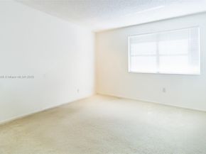 17349 NW 62nd Pl, Hialeah FL 33015