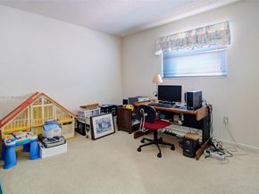 17349 NW 62nd Pl, Hialeah FL 33015