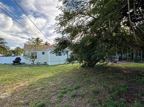 119 SW 8th Ave, Boynton Beach FL 33435