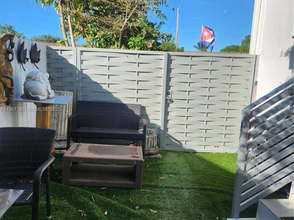 1645 SW 83rd Ct, Miami FL 33155