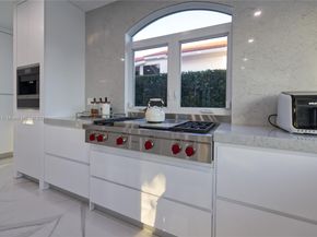 3368 NE 169th St, North Miami Beach FL 33160