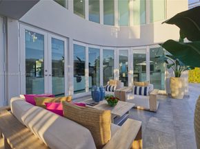 3368 NE 169th St, North Miami Beach FL 33160