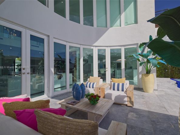 3368 NE 169th St, North Miami Beach FL 33160