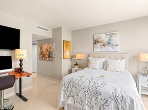 901 Brickell Key Blvd 2804, Miami FL 33131
