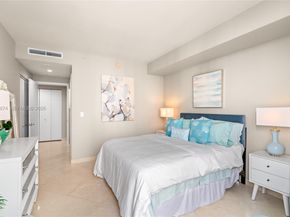 901 Brickell Key Blvd 2804, Miami FL 33131