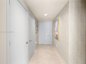 901 Brickell Key Blvd 2804, Miami FL 33131