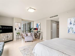 901 Brickell Key Blvd 2804, Miami FL 33131