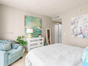 901 Brickell Key Blvd 2804, Miami FL 33131
