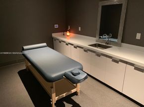 1600 NE 1st Ave 3012, Miami FL 33132