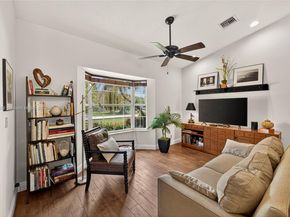 11880 NW 24th St, Plantation FL 33323