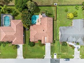 11880 NW 24th St, Plantation FL 33323