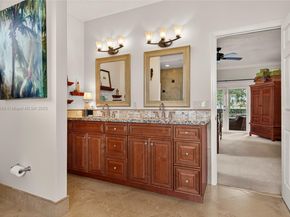 11880 NW 24th St, Plantation FL 33323