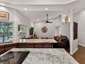 11880 NW 24th St, Plantation FL 33323