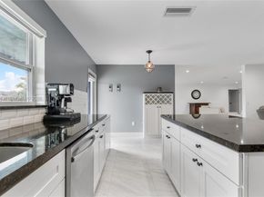 11841 NW 30th Pl, Sunrise FL 33323
