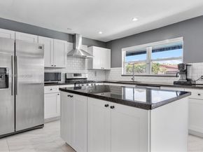 11841 NW 30th Pl, Sunrise FL 33323