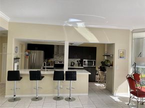 21205 Yacht Club Dr 204, Aventura FL 33180