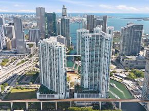92 SW 3rd St 1604, Miami FL 33130