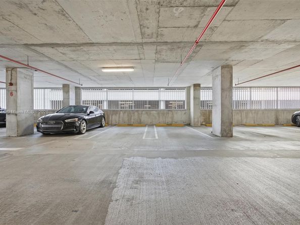 92 SW 3rd St 1604, Miami FL 33130