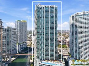 92 SW 3rd St 1604, Miami FL 33130