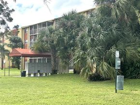 3600 NW 21st St 101, Lauderdale Lakes FL 33311
