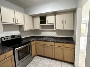 3600 NW 21st St 101, Lauderdale Lakes FL 33311