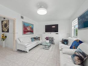 3554 SW 26th St, Miami FL 33133