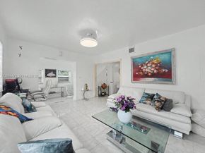 3554 SW 26th St, Miami FL 33133
