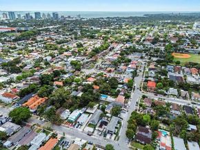 3554 SW 26th St, Miami FL 33133