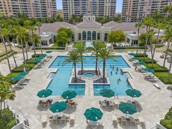 703 Crandon Blvd