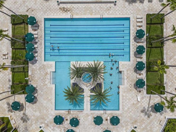 703 Crandon Blvd PH3, Key Biscayne FL 33149