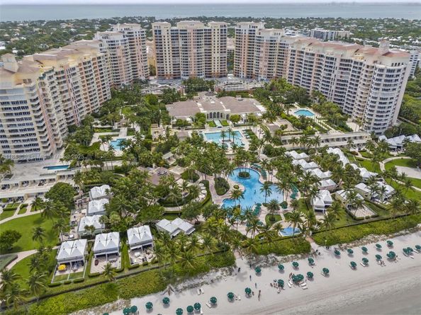 703 Crandon Blvd PH3, Key Biscayne FL 33149