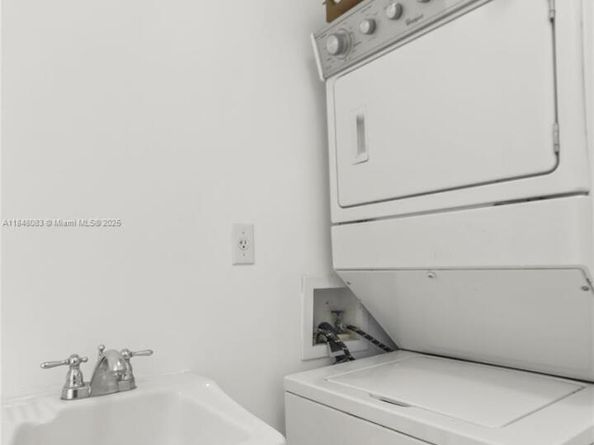 703 Crandon Blvd PH3, Key Biscayne FL 33149