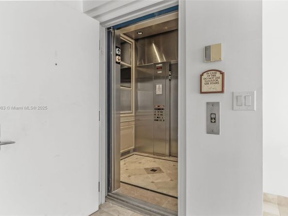 703 Crandon Blvd PH3, Key Biscayne FL 33149